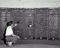 servers.jpg (11131 bytes)