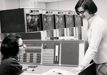 servers2.jpg (43214 bytes)